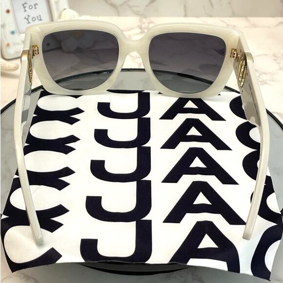 Marc Jacobs Sunglasses Ivory White Frame, Grey Gradient Lenses NWOT main image 4